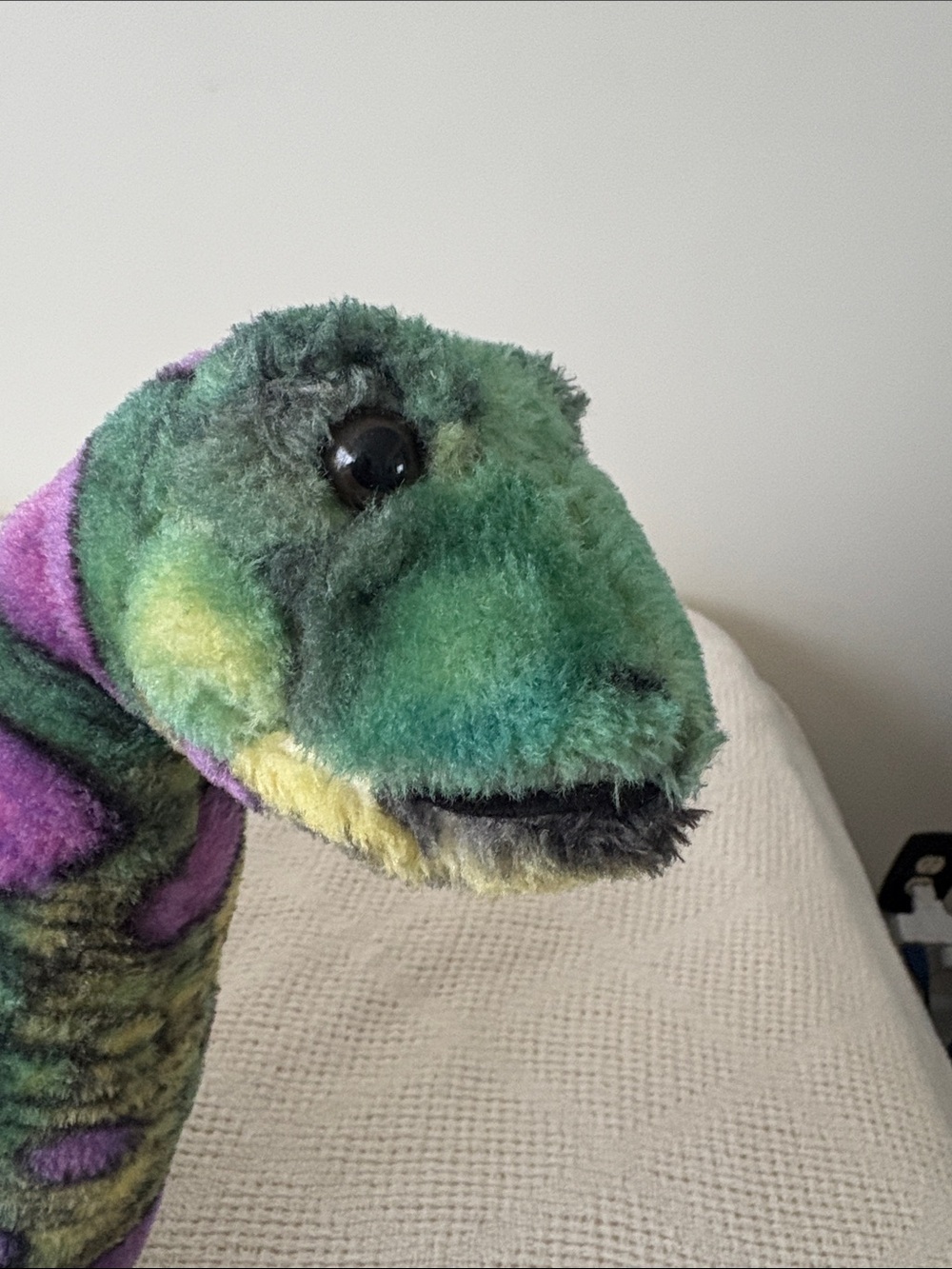 Melissa & Doug Posable Plush Dinosaur 16x48 inches nose to tail - Picture 13 of 16